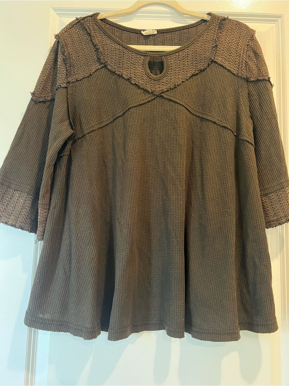 POL Brown Textured Frsyed Edge Trim Top
